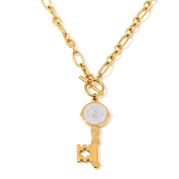 Anthropologie Gold Stainless Steel Key Pendant Necklace ✨ - Picture 3 of 11
